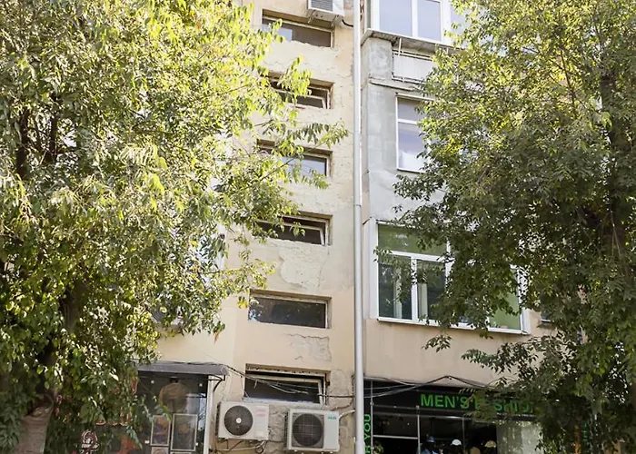 Bright 2-bedroom Near Center By Flat Mаnаger *