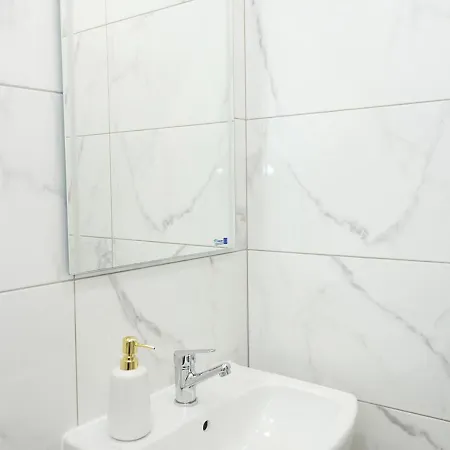 Bright 2-bedroom Near Center By Flat Mаnаger Варна